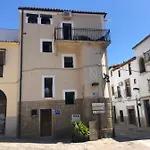 Que Bueno Que Viniste Edificio Singular