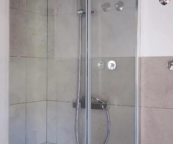 Qué Bueno Que Viniste. Edificio Singular